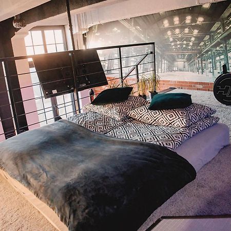 شقة Loft Przedzalnia جيراردوف المظهر الخارجي الصورة